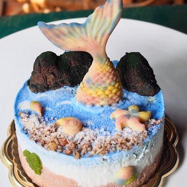 夏限定の、清涼感あるケーキご予約は6月3日から！