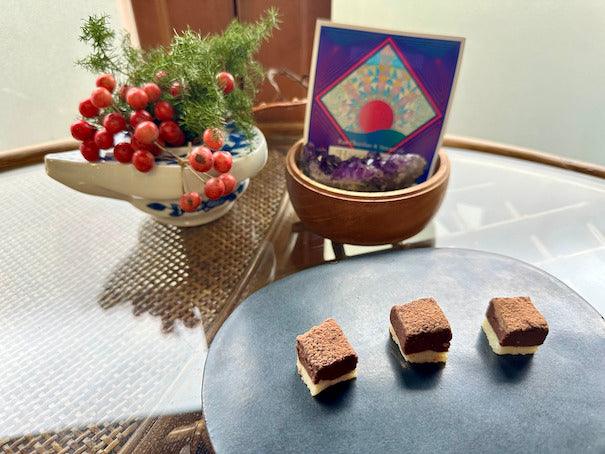 滋賀の地酒を使用した、ヴィーガン生チョコレート新発売します！ - ロースイーツ通販サイト ハレトケト