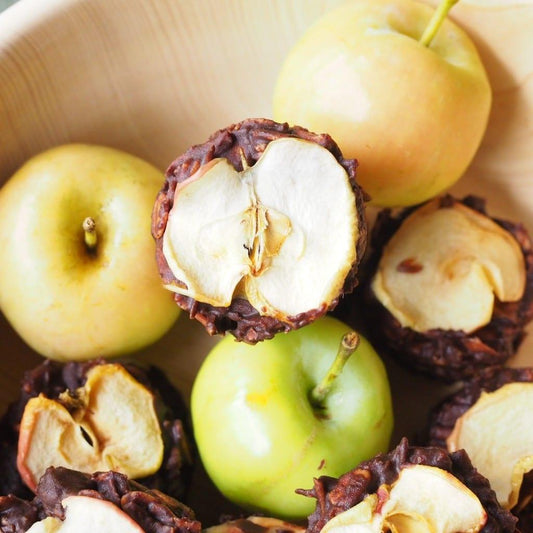 10月11日　彦根りんごのクランチチョコ再販〜！ - ロースイーツ通販サイト ハレトケト