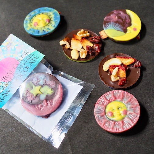 [Recommended for cake decoration] Moon and sun colorful raw chocolate [Dairy-free vegan chocolate]
