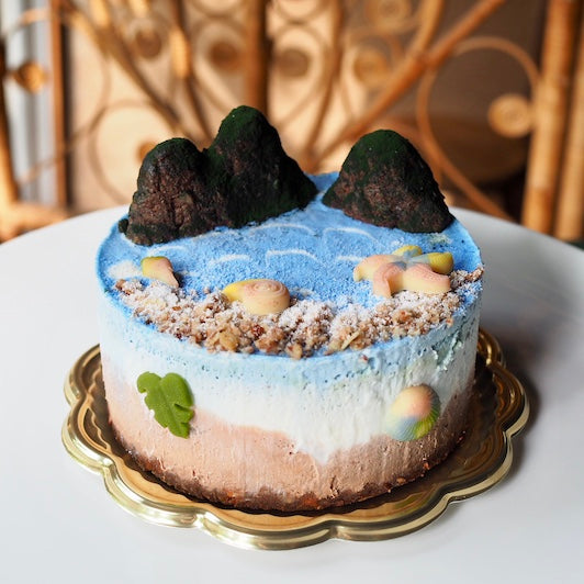 滋賀県彦根市の足軽屋敷を利用した彦根城下町に位置するヴィーガンカフェHareto-Ketoのアイスケーキのようなひんやりなめらかなビーガンケーキ