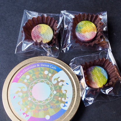 "Ananda Blossom" is a chocolate gift that brings harmony to life and the universe.