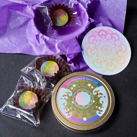 "Ananda Blossom" is a chocolate gift that brings harmony to life and the universe.