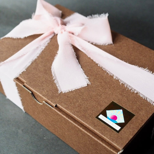 【熨斗ご対応】詰め合わせギフト（月や太陽チョコとカカオティー）／手提げ袋付き