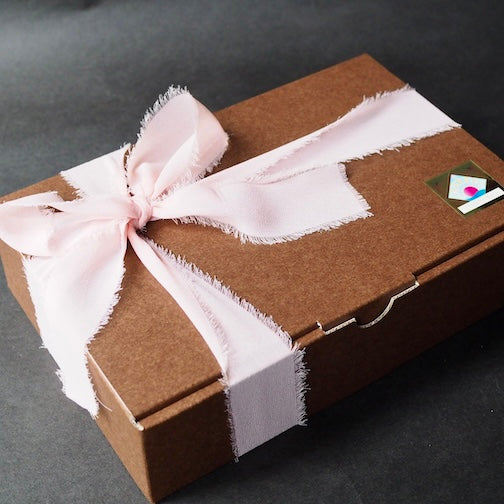 【熨斗ご対応】詰め合わせギフト（月や太陽チョコとカカオティー）／手提げ袋付き