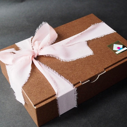 【熨斗ご対応】詰め合わせギフト（月や太陽チョコとカカオティー）／手提げ袋付き