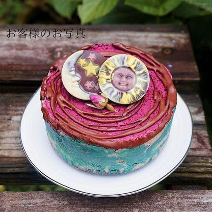 児童労働のないエシカルなフェアトレードカカオで作ったローチョコレートの乳製品不使用でグルテンフリー なバースデーケーキ