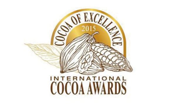 エクアドルのカミーノベルデ農園のオーガニックカカオを使用したチョコレートを手作りできる製菓用チョコレート