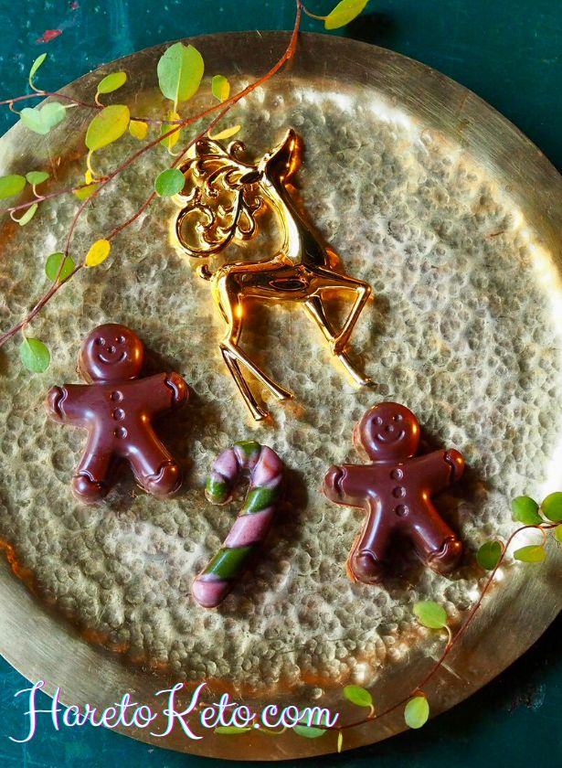 ハレトケトのグルテンフリー・乳製品不使用のヴィーガンなローケーキのクリスマスケーキの飾り用ローチョコレート。雑誌Veggy掲載商品