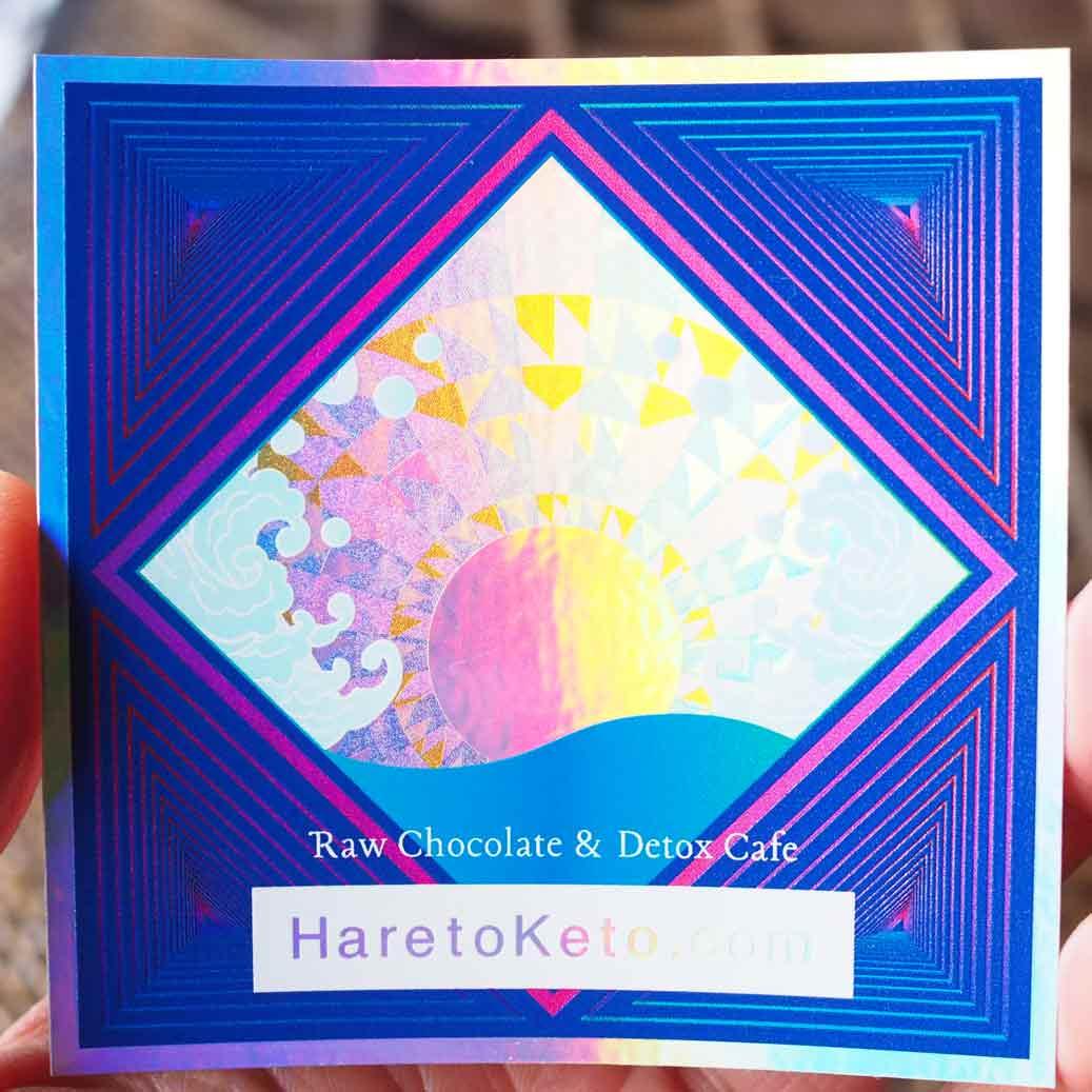 お守りの様なデザインでスピリチュアル好きやパーティー大好きな方にもおすすめ。耐水性のステッカーのオンラインショップ